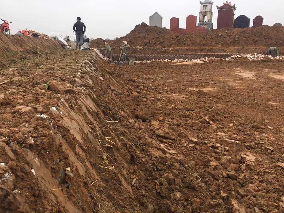 Loi dung don dien, doi thua khai thac dat trai phep: UBND huyen Cam Giang vao cuoc