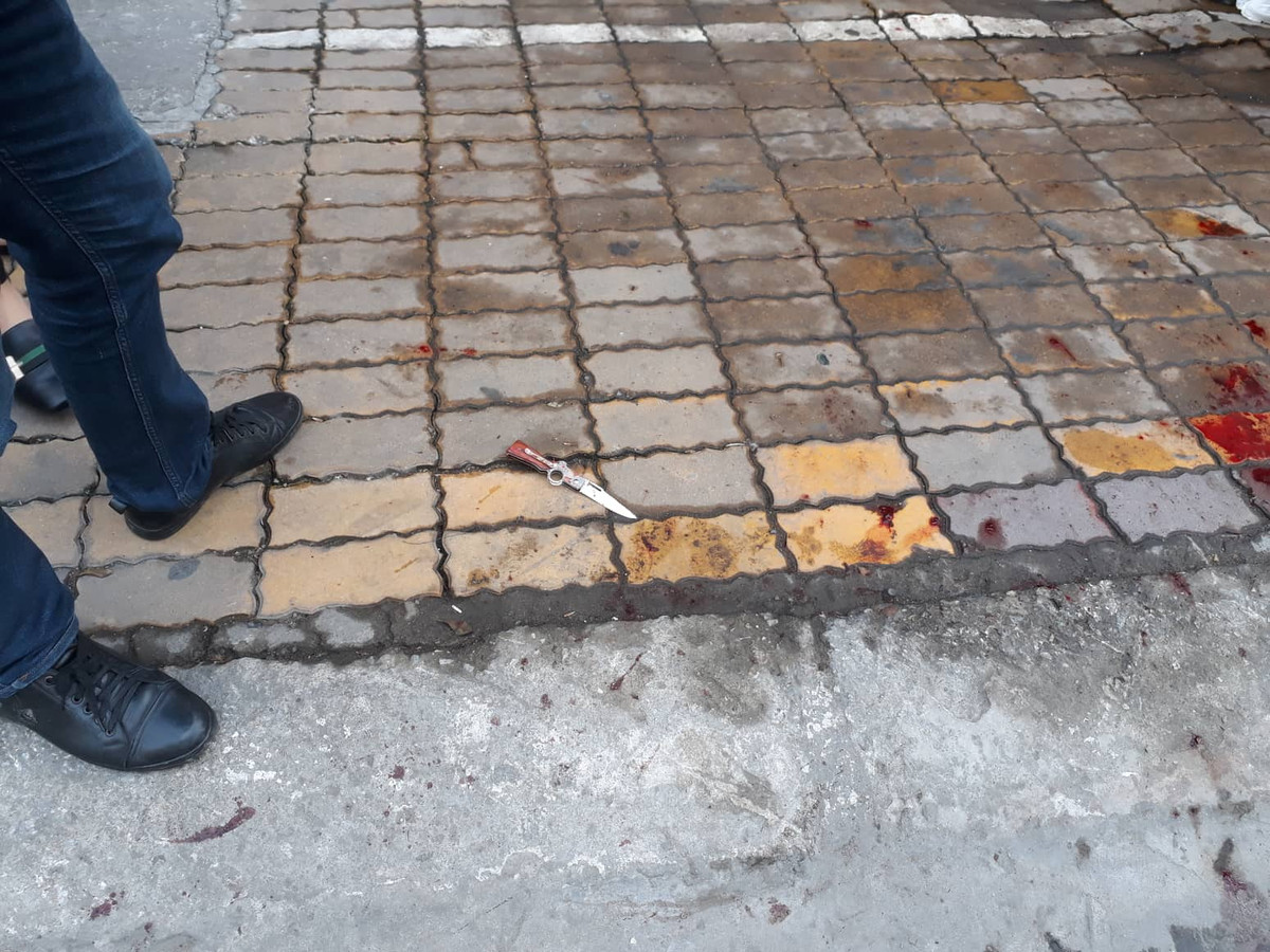 Thai Binh: Truy sat chem nhau kinh hoang giua pho dong nguoi-Hinh-2