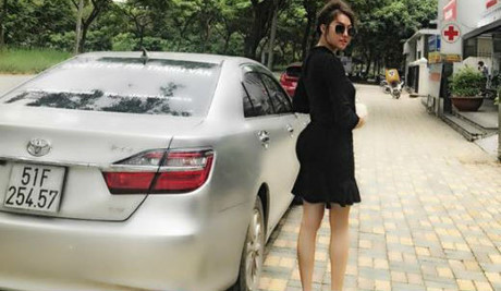 Cuộc đại phẫu diễn ra chỉ trong khoảng 10 ngày hết nửa tỷ đồng. Có đến 8 bác sĩ chính, ê-kíp y tá riêng hùng hậu để phục vụ cho ca đại phẫu lần này của Phi Thanh Vân. Ảnh: FBNV.