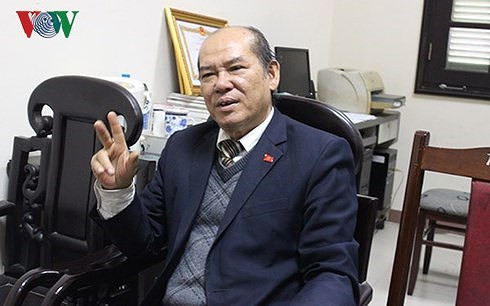 Du luan can bo dang vien ve Hoi nghi Trung uong 8 khoa 12-Hinh-3