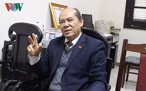 Du luan can bo dang vien ve Hoi nghi Trung uong 8 khoa 12-Hinh-3