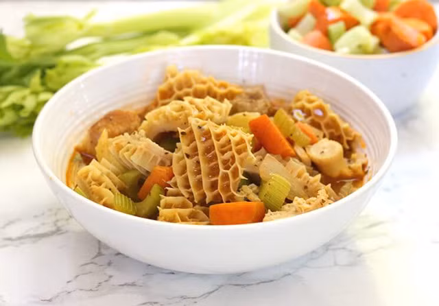 Dạ dày: Nhiều người cho rằng món ăn này thật kinh dị, nó là một đống hỗn độn trắng bệt, chẳng có mùi vị gì cả. Nhưng người Pháp lại rất thích ăn dạ dày, đặc biệt phải nấu trên lửa nhỏ trong một thời gian dài với nhiều loại thảo mộc và rượu vang trắng.