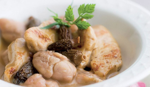 Lá lách bê: Món ăn của Pháp này có nguồn gốc từ những người nông dân nghèo, họ tận dụng tất cả bộ phận của bò sữa để làm món ăn. Người đầu bếp sẽ đem miếng lá lách đi rửa thật sạch, cắt nhỏ, sua đó đem chiên hoặc om tùy theo yêu cầu của khách.