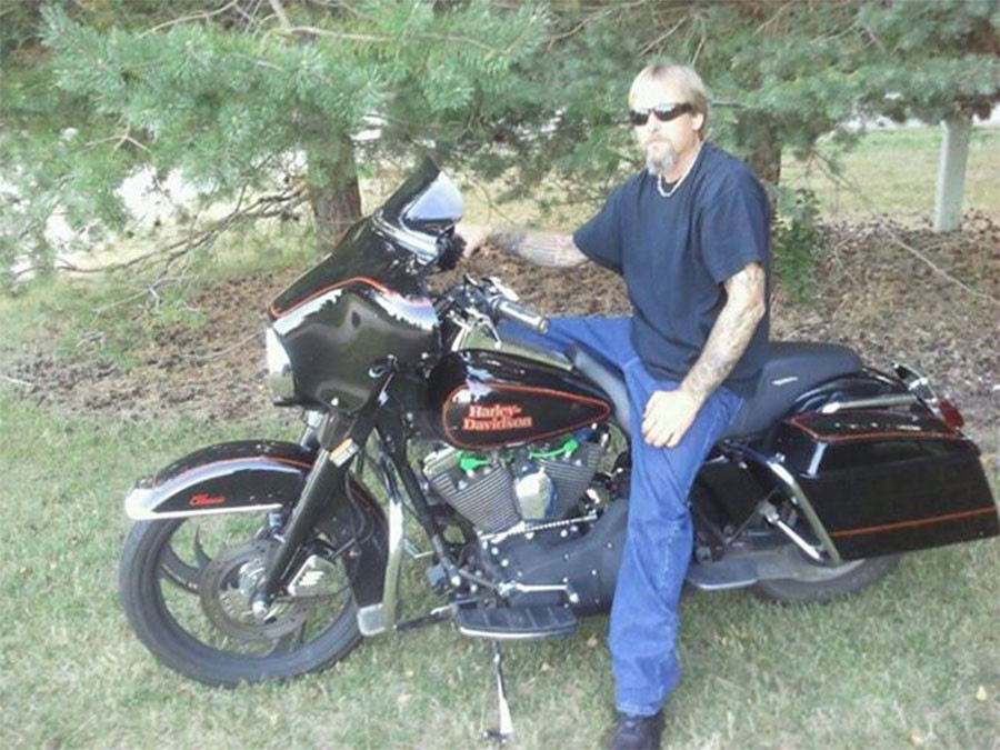 Giờ đây, Greg sẽ chẳng bao giờ có thể lái xe phân khối lớn như ngày trước vẫn làm. Ảnh: Internet.