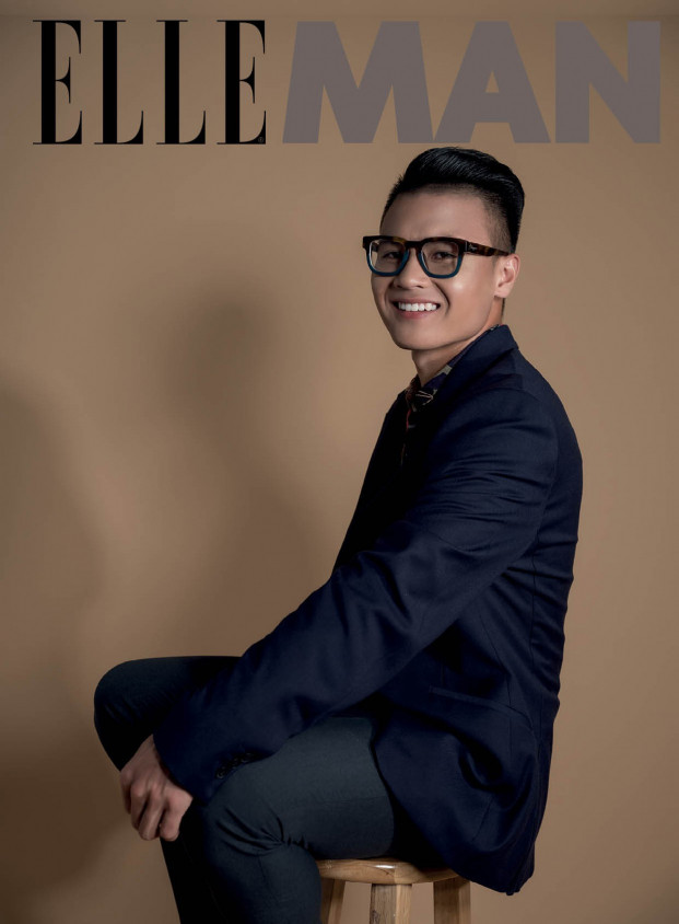 Quang Hải mặc vest lịch lãm với nụ cười tươi tắn "đốn tim" nhiều chị em. Ảnh: Elleman.