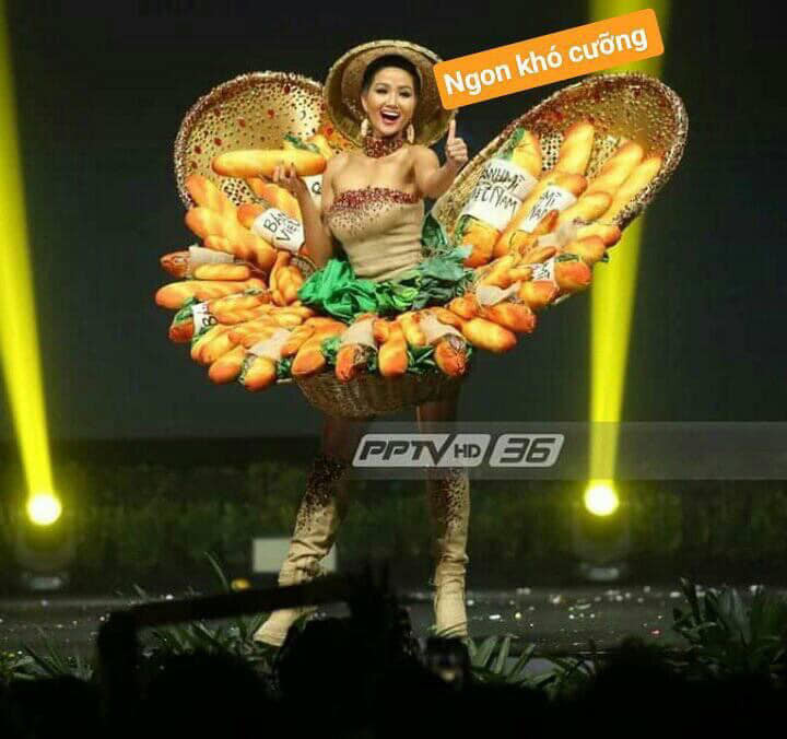 Đến cuộc thi năm nay, Hoa hậu H'Hen Niê chọn bộ trang phục dân tộc bánh mì độc đáo có màu sắc tươi sáng. Ảnh: FBNV.