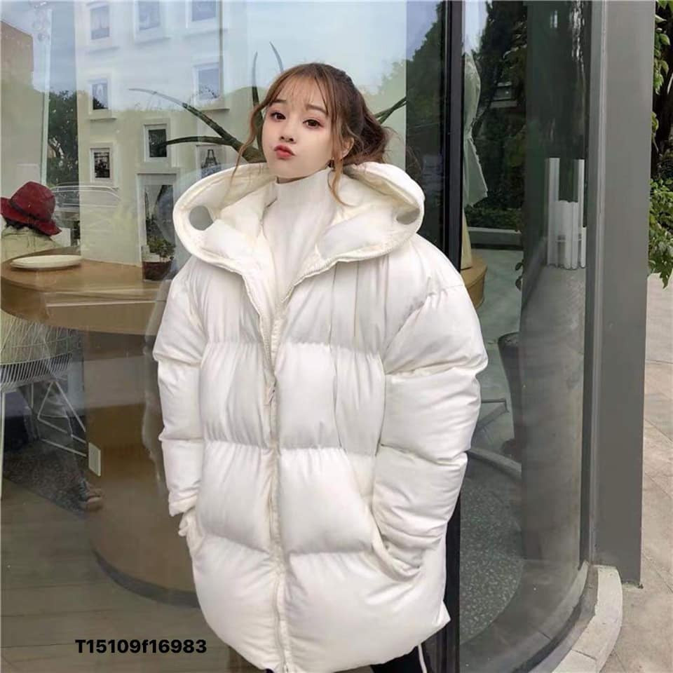 Ngoài loại áo đặc biệt này, dân mạng từng sục sôi với một kiểu áo phao oversize (áo ngoại cỡ).