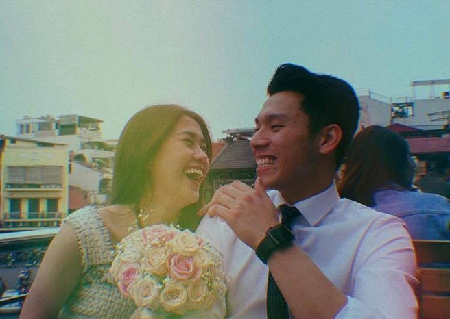 Ngoc Thao dang clip ban trai thieu gia xin loi vi bo be nguoi yeu