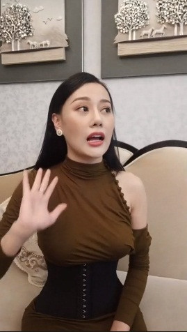 Bi quyet so huu vong eo thon 62 sieu dep cua “Quynh Bup be”-Hinh-2