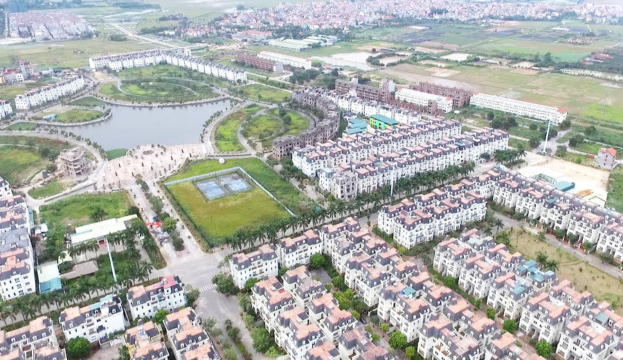 Biet thu Phap hoang lanh giua Thu do: Bi an ong chu dai gia