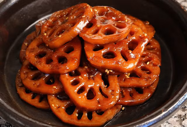 Goi y cac mon ngon tu cu sen dang vao mua-Hinh-2