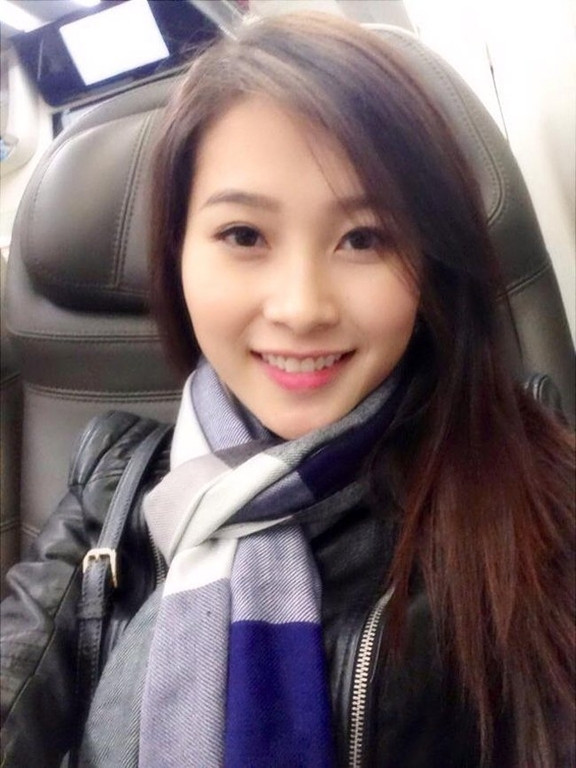 Khi không son phấn thì cô vẫn toát lên vẻ đẹp vốn có của mình. Đặng Thu Thảo sở hữu làn da trắng mịn màng, không tì vết. Có thể thấy được vẻ đẹp đời thường của Đặng Thu Thảo rất thân thiện, đáng yêu.