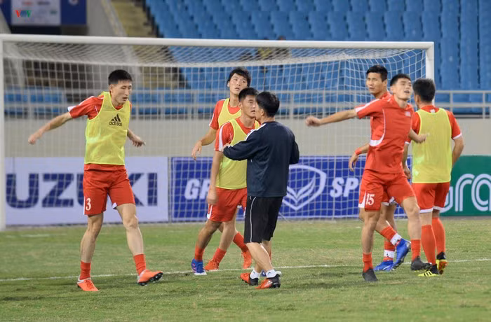 Khoang lang tren khan dai My Dinh sau AFF Cup 2018 cua CDV Viet Nam-Hinh-7