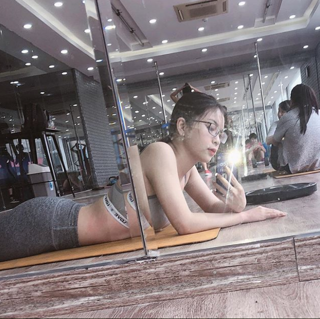 Có thể thấy Nhật Lê tập gym đều đặn.