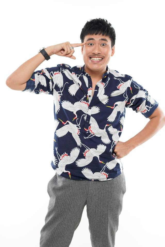 Áo sơ mi chim cò diêm dúa.