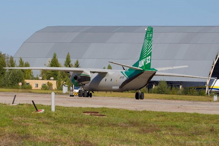 Antonov AN-123D được xem là mối đe dọa mới từ Ukraine khiến Nga không thể xem nhẹ. Đây là máy bay đầu tiên do Ukraine tự chế tạo mà không sử dụng phụ tùng của Nga. Ukraine dự định dùng AN-132D tấn công thị trường xuất khẩu.