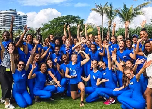 Tieu Vy tiep tuc trang tay, My, Nhat, Phap vao thang chung ket Miss World 2018-Hinh-2