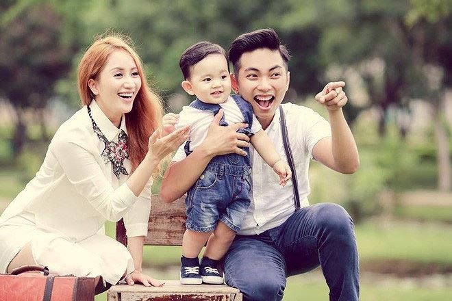 Chuyen it biet ve 2 cap tinh nhan lech tuoi tung gay chan dong Vbiz-Hinh-6