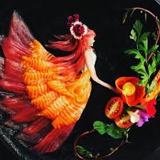 Một nàng công chúa được tạo từ cá hồi, cá ngừ.