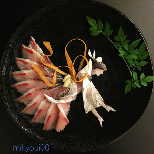 Ban đầu, người đầu bếp chỉ làm ra những đĩa sushi hay sashimi thông thường, nhưng sau đó ông đã lấy ý tưởng từ lễ hội Tanabata (ngưu lang và chức nữ) để tái hiện khung cảnh cặp đôi gặp nhau lên món ăn.