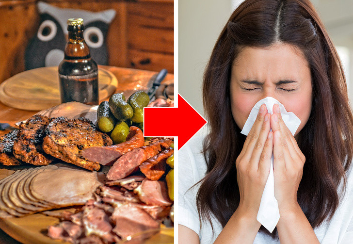 Thịt: Sau khi ăn một miếng thịt nhỏ, bạn hắt hơi liên tục, cơ thể ngứa ngáy khắp nơi và cảm thấy buồn nôn. Điều này cho thấy bạn bị dị ứng với loại thịt vừa ăn.