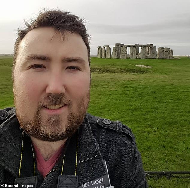 Một số bệnh nhân có thể sống với tình trạng này và không bị ảnh hưởng nghiêm trọng nhưng căn bệnh của Poole phức tạp và nguy hiểm hơn.