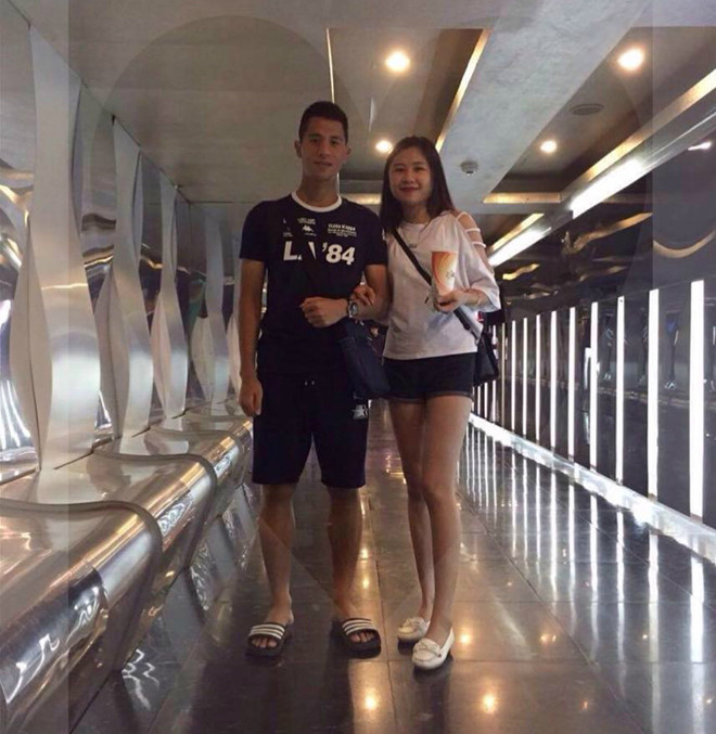 Có thể thấy được, gu thời trang của bạn gái Trần Đình Trọng khá giản dị và nữ tính.