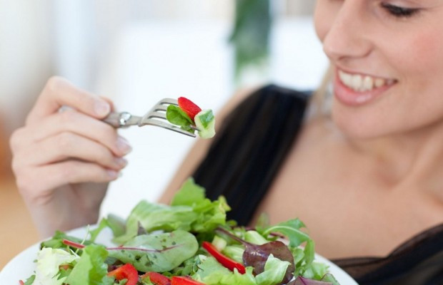 Nhung cach giup ban tang cuong trao doi chat, giu dang trong mua dong nay