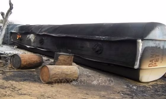 Congo: Dam xe bon cho dau, hon 150 nguoi thuong vong-Hinh-2