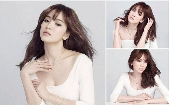 Kiểu tóc mái thưa khá đơn giản nhưng có hiệu ứng giúp nữ diễn viên trẻ trung nữ tính.