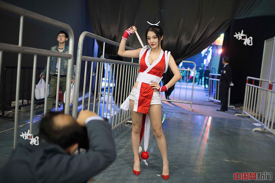 Theo Quế Tinh Tinh, các thực phẩm như trứng, thịt gà, chân giò, đu đủ xanh hầm có lượng estrogen rất cao, giúp tăng kích thước ngực nhanh chóng. Đây là cách nuôi dưỡng vòng 1 hiệu quả mà cô được bác sĩ dinh dưỡng tiết lộ.