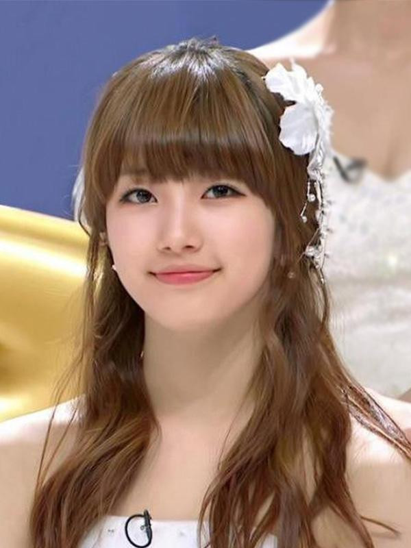 Không ai có thể ngờ rằng cô gái nhỏ bé IU từng có thân hình mập mạp. Để trở thành ca sĩ và diễn viên được nhiều người yêu thích trên toàn thế giới cô đã đề ra cho mình chế độ giảm cân khắc nghiệt.