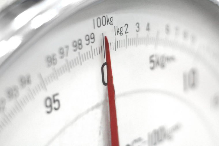 Béo phì: Nếu bạn thừa cân, không hoạt động thể chất và có gen gây bệnh, bạn sẽ có một xác suất mắc bệnh Alzheimer cao.