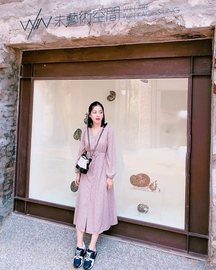 Chi Pu rất chuộng những chiếc váy mang hơi hướng vintage với kiểu dáng thanh lịch và đơn giản.
