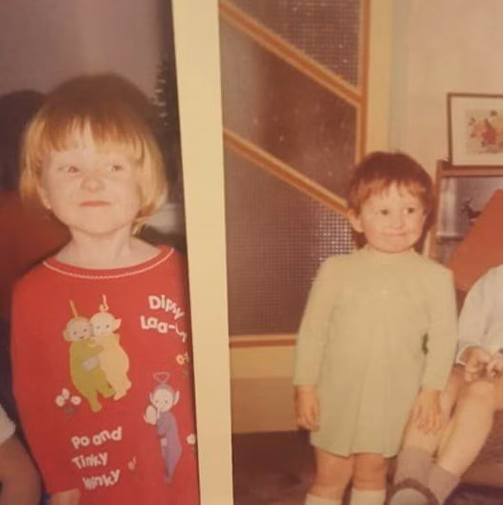 Thậm chí biểu hiện trên khuôn mặt cũng giống nhau.