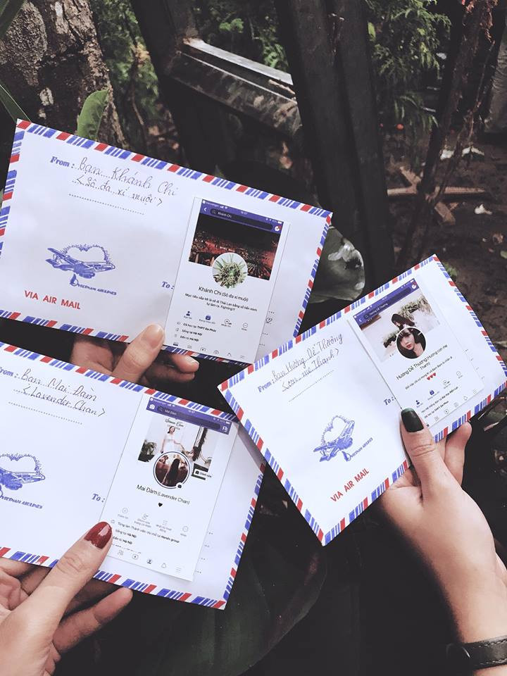 Anh dinh kem phong bi mung dam cuoi xua roi, anh Facebook gio len ngoi