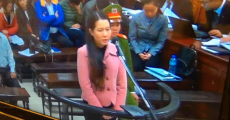 Ngày 23/10/2014, bà Thu được bổ nhiệm làm Chủ tịch Hội đồng quản trị OceanBank ngay sau khi Hội đồng quản trị Ngân hàng OceanBank ra quyết định miễn nhiệm chức danh Chủ tịch Hội đồng quản trị của ông Hà Văn Thắm và ông này bị bắt tạm giam ngày 24/10/2014. Ảnh: BizLIVE