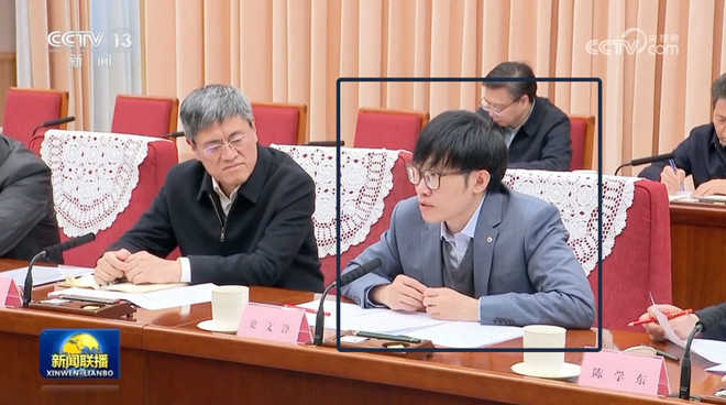 Ông Lương Văn Phong trong buổi gặp Thủ tướng Trung Quốc Lý Cường. Ảnh: Vietnamplus.