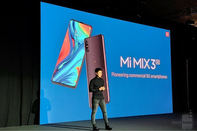 Xiaomi Mi Mix 3 5G. Mặt khác, Xiaomi đã có điện thoại 5G - Xiaomi Mi Mix 3 5G, một phiên bản nâng cấp của Mi Mix 3. Điện thoại có ngoại hình khá đẹp, đi kèm với chip xử lý Snapdragon 855 ở bên trong. Sản phẩm đã được bán ra từ ngày 02/05 tại Thụy Sĩ (sắp được ra mắt tại Mỹ).