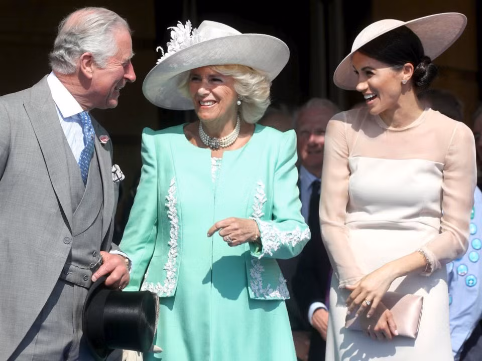 Meghan tham dự Lễ kỷ niệm sinh nhật lần thứ 70 của Hoàng tử xứ Wales tại Cung điện Buckingham.