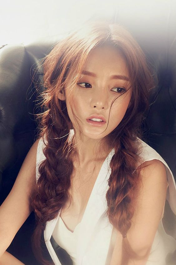 Goo Hara sở hữu nhan sắc vạn người mê.