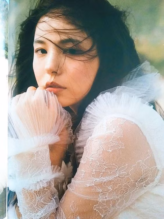 Hyo Rin là gương mặt được nhiều người chú ý.