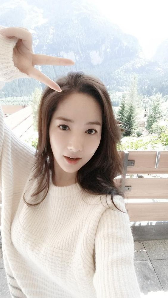 Ngay cả ảnh selfie không chỉnh sửa của cô cũng khiến người hâm mộ điên đảo.