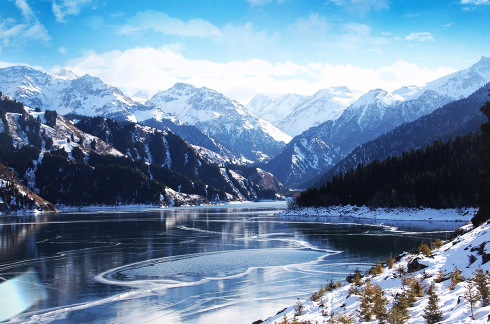 Trước tin đồn thủy quái, ngư tinh được cư dân mạng lan truyền, nhân viên cho biết: "Trí tưởng tượng của con người vốn rất phong phú. Tôi cũng hy vọng thực sự có một thủy quái như vậy có thể thỏa mãn sự tò mò của mọi người, nhưng thật khó để nói liệu nó có tồn tại hay không".