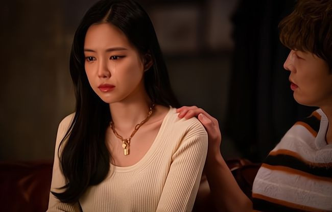 Moi cuoi duoc mot tuan, vo bong dua don ly hon va ep buoc toi mot viec trai voi luong tam