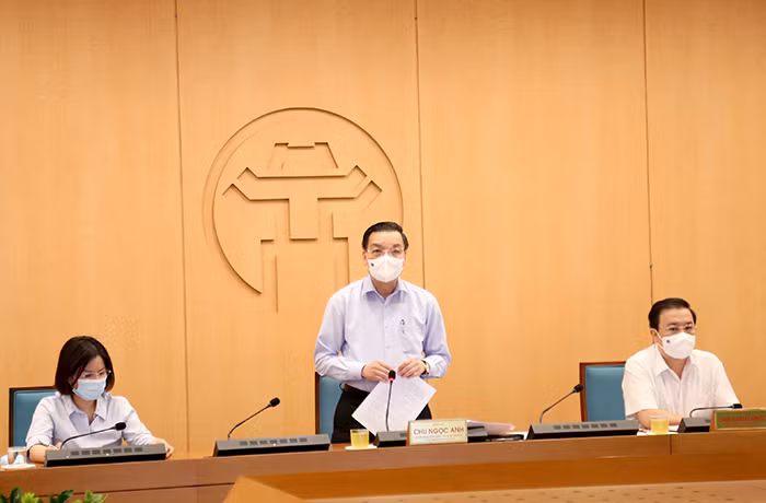 Giam doc Hacinco vi pham phong dich… “mot nguoi lo la, ca xa hoi vat va”