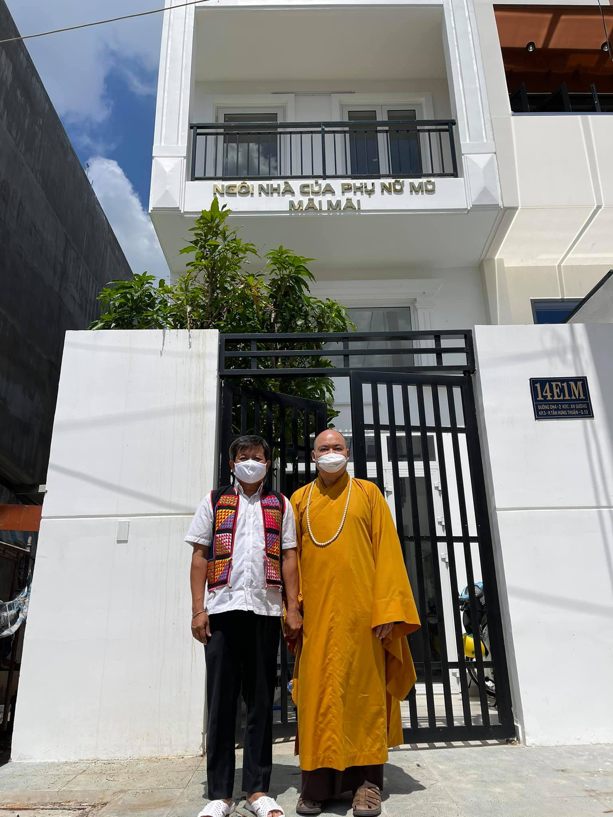 Khi tiếp nhận căn nhà, thượng tọa đã ân cần hỏi thăm các cháu khiếm thị đang sinh sống tại đây. Thầy quyết định trang bị phòng tập thể dục thể thao, phòng năng khiếu để tìm kiếm nhân tài, mạng ưifi... cho các cháu. Sắp tới, Thượng tọa cũng sẽ phối hợp với bệnh viện chuyên khoa, khám mắt lại cho các cháu để biết tình trạng bệnh của mắt có thể cứu chữa tiếp không.