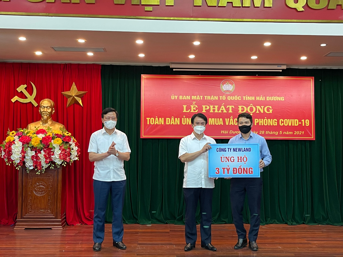 Hai Duong: Hon 70 ty ung ho Quy vaccine COVID-19 ngay khi phat dong-Hinh-11