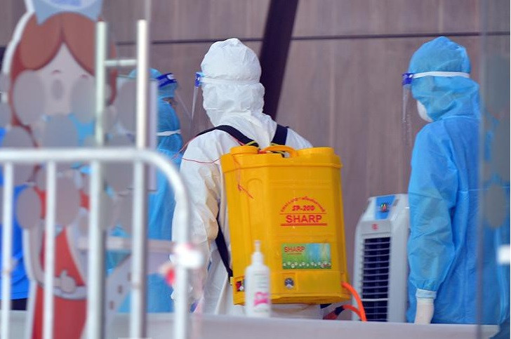 Vo chong duong tinh COVID-19 o Center Point: So Noi vu “goi ten” Nguyen Van Thanh