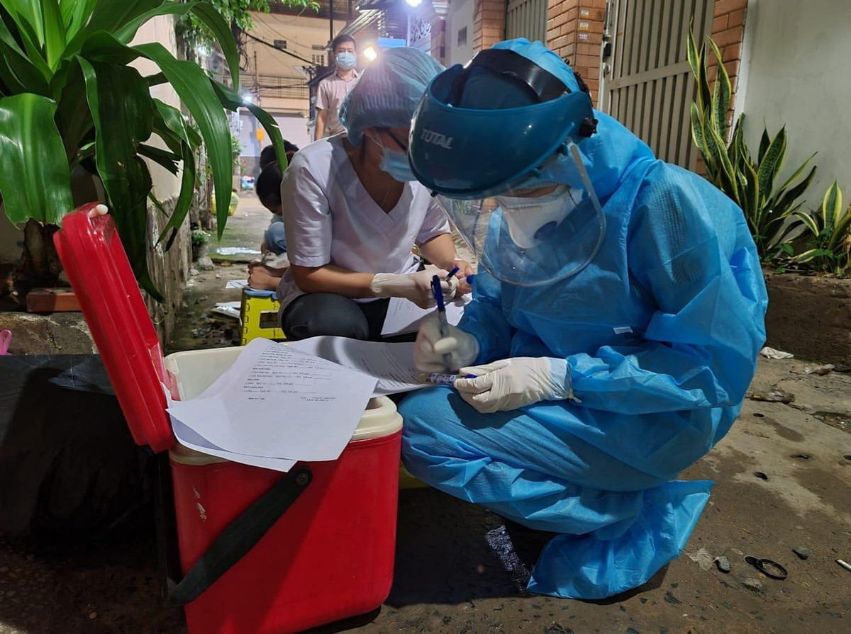 Hoi thanh truyen giao Phuc Hung: Co phep hay khong?